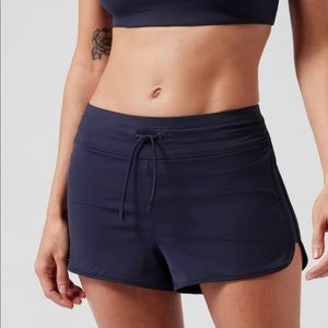 NWT Athleta Kata Surge Short Large. Dress Blue